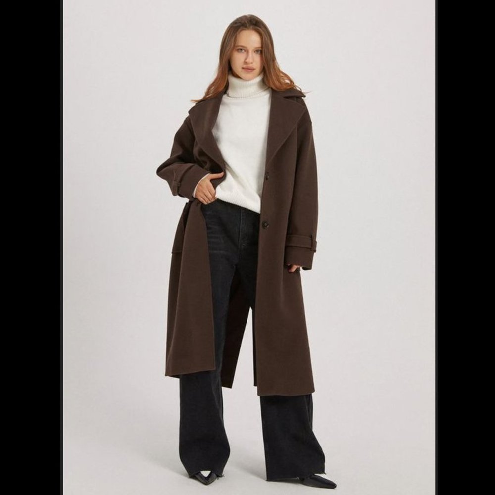 Brown Breeze Whispers Long Coat by Commense